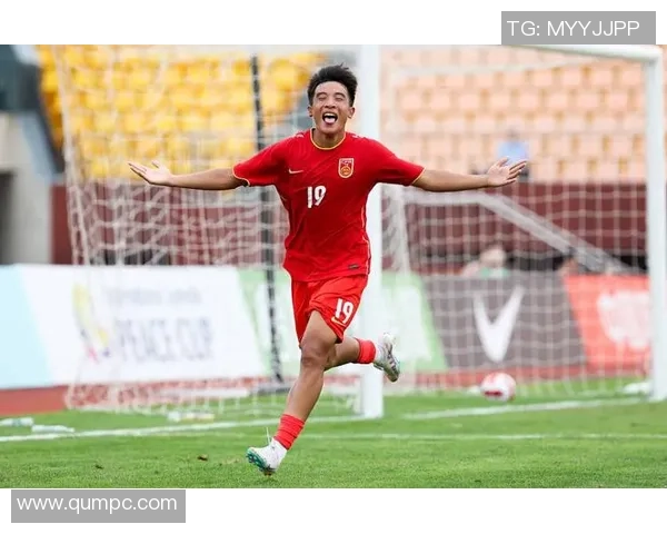 中国足球新星传来好消息！15岁刘凯源加盟西甲B队，有望成为国足未来中心